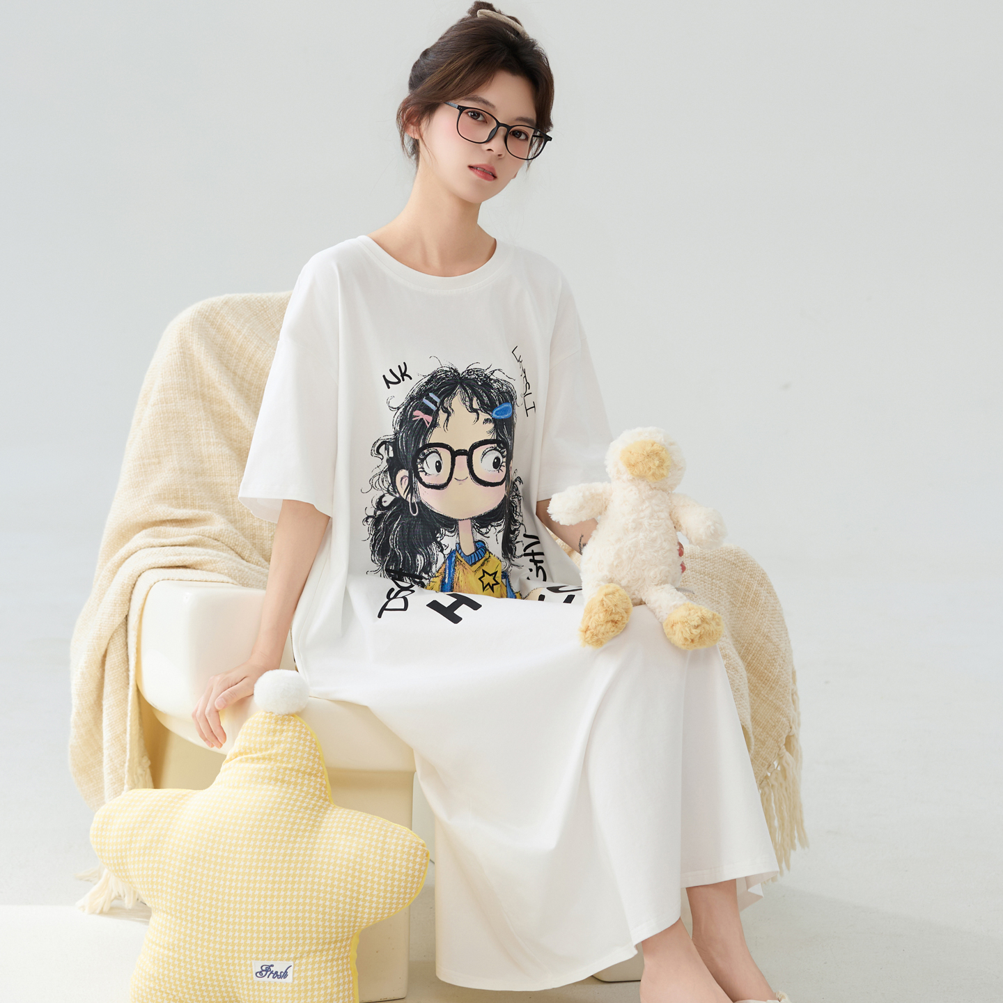 卡之恋睡裙女款2025新款夏季纯棉短袖白色薄款长裙卡通涂鸦家居服