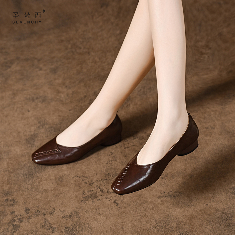 2025新款法式气质秋季平底小单鞋软底不累脚瓢鞋女浅口低跟真皮鞋