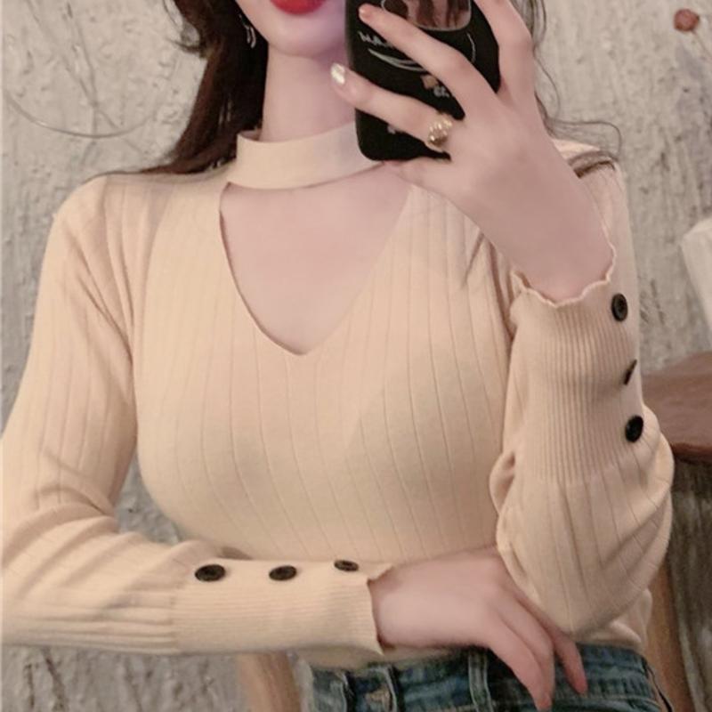 Real shot! Hanging neck V-neck bottoming sweater knitted sweater real price female student Korean hollow out machine