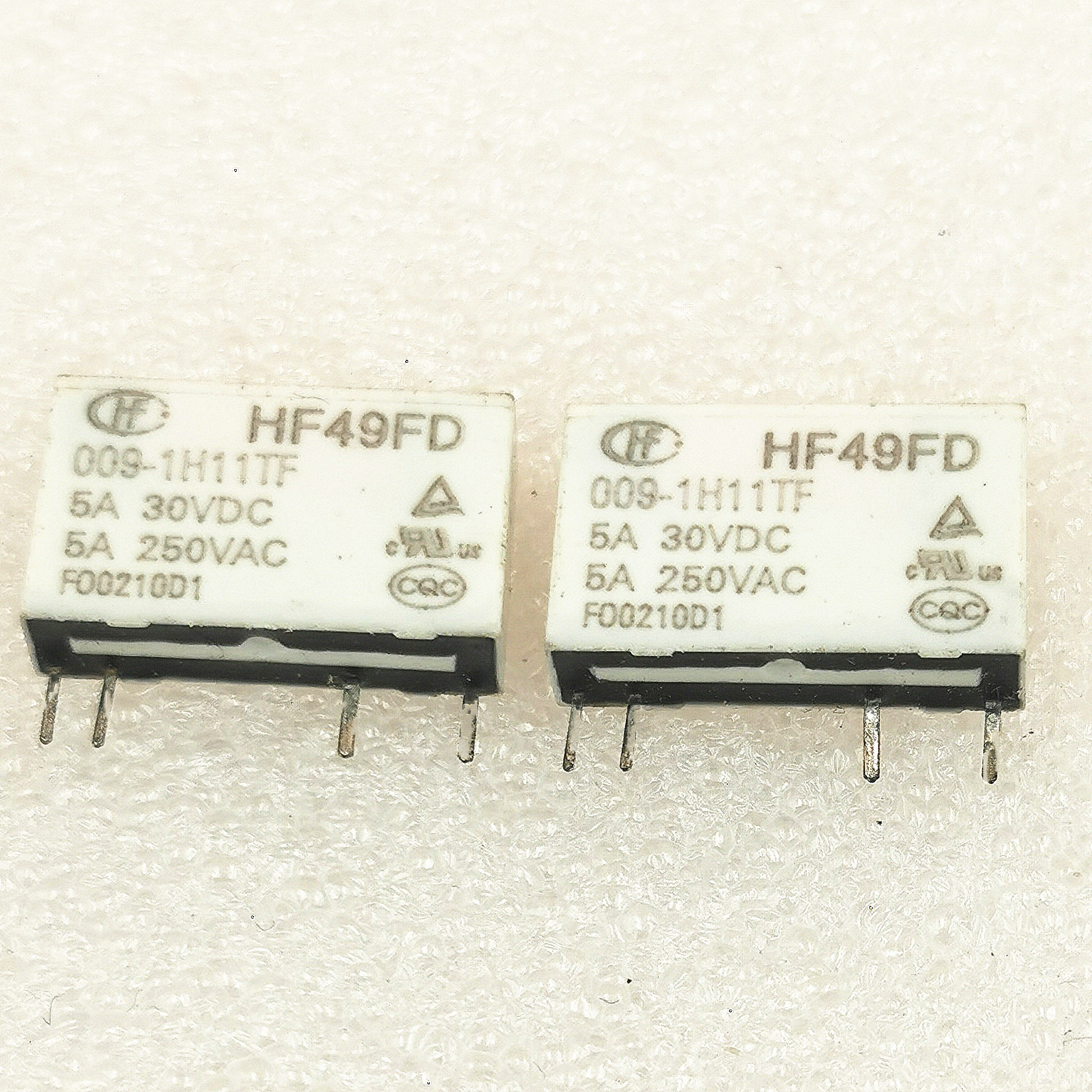 AZ921-1A-8DEA 8VDC 赛特勒继电器 HF49FD-009-1H11TF 9VDC 5A