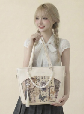 AORDA 原创遛娃包小食量黄色痛包外出通勤斜挎单肩吧唧韩系二次元