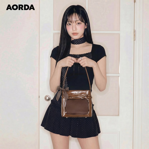 AORDA高级感丝带单肩波点微痛包