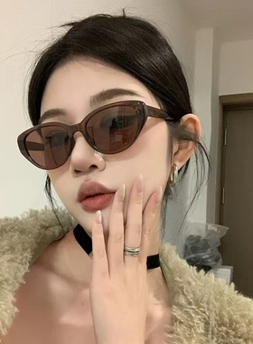 2025新款复古茶棕色猫眼墨镜女高级感辣妹方圆脸太阳镜显瘦遮阳