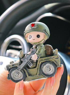 特种兵汽车摆件车内装饰品军人公仔2022网红车载中控台上男士高档