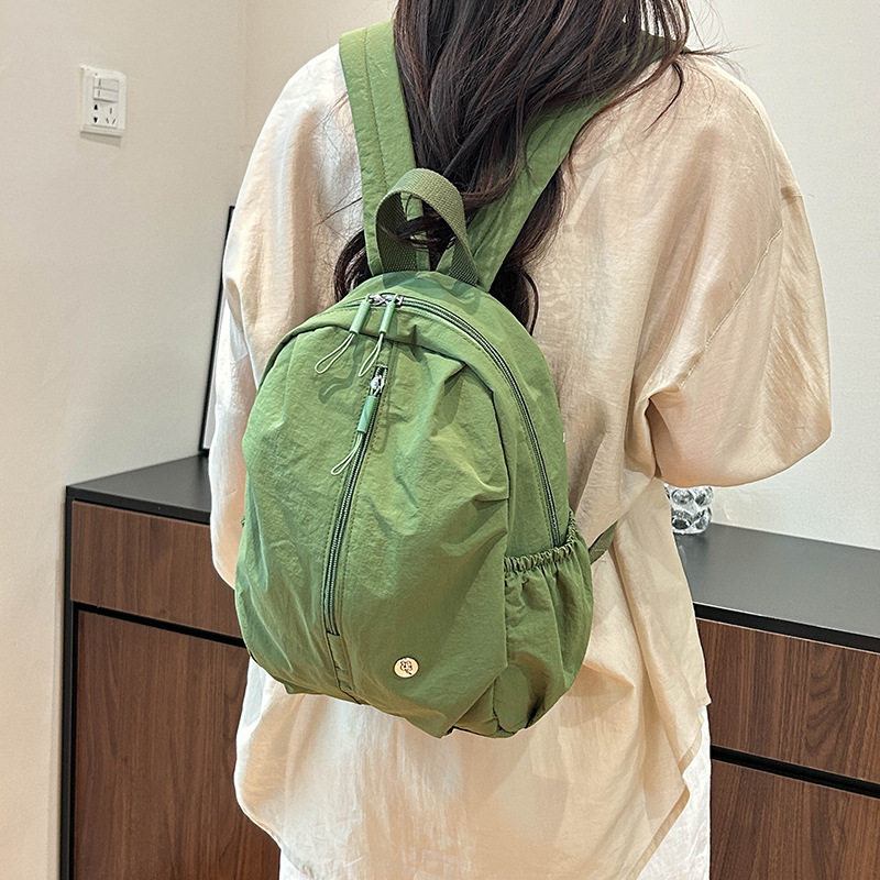 百搭新款女双肩包|褶皱设计轻便