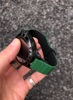 卡客风暴 适用佳明Fenix8表带7pro飞耐时运动磁吸5x软硅胶泰铁时6