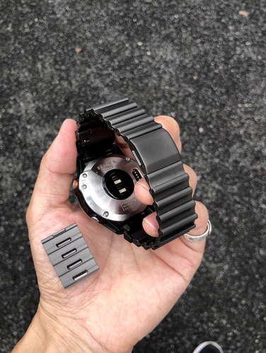 卡客风暴 海洋钢带适用佳明fenix8手表磁吸表带7泰铁时6安夺9金属