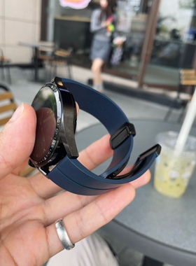 卡客风暴FKM氟橡胶适用华为手表GT4表带watch4高端2磁吸扣gt3 GT5