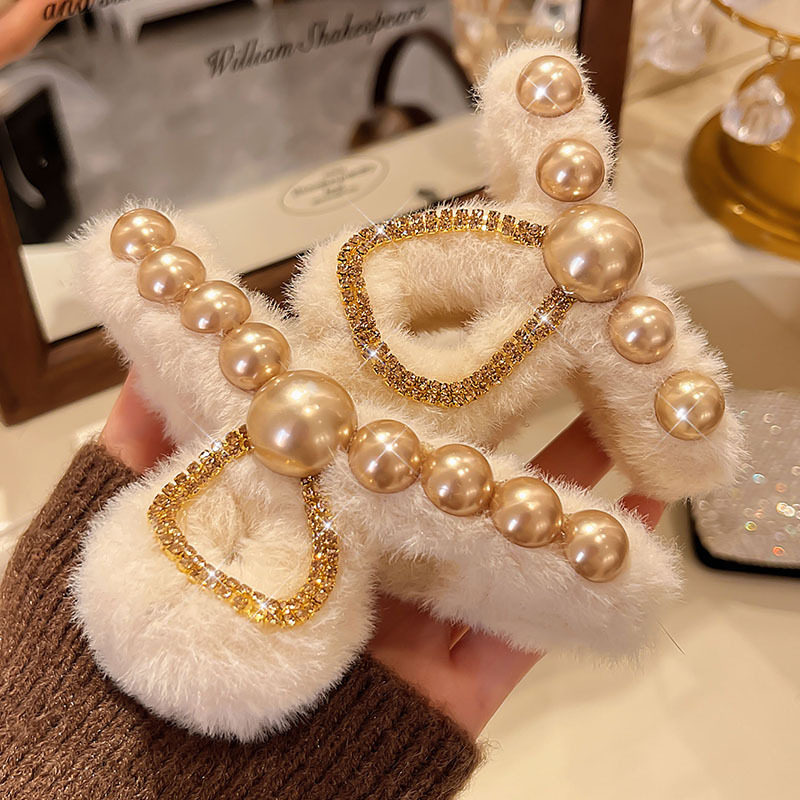 2025秋冬新款韩版珍珠毛绒抓夹女高端鲨鱼夹后脑勺发量多盘发夹子,饰品/流行首饰/时尚饰品新,民族风发饰,淘宝优惠券,粉丝福利购,淘宝优惠卷