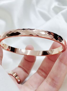 洗澡手镯炫小虫钛钢4047