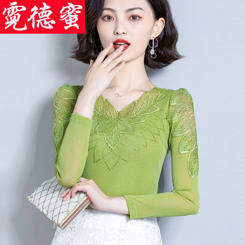 气质洋气打底小衫春秋冬新款女2020美体蕾丝上衣网纱内搭加绒烫钻