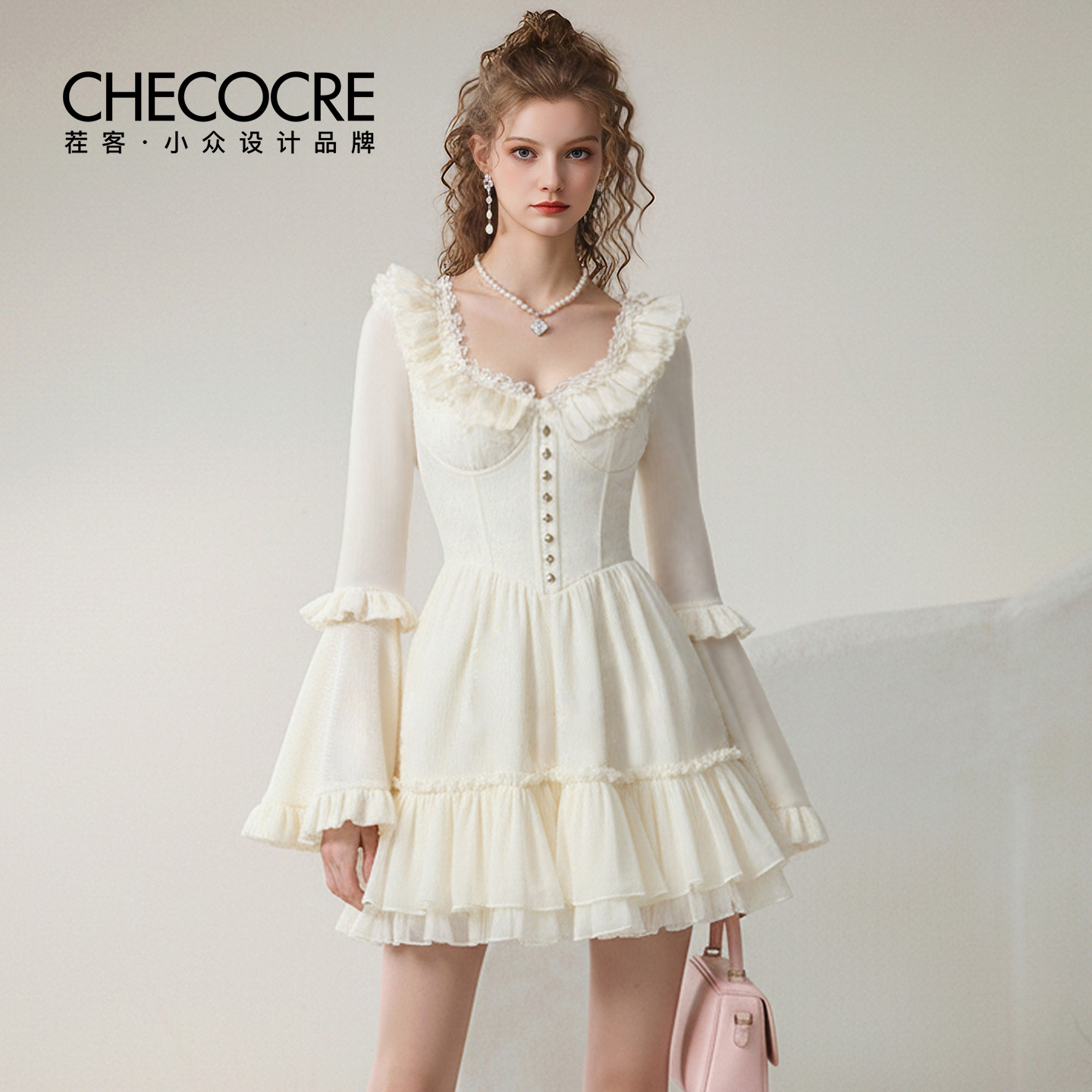 茬客新款方领蕾丝荷叶袖短裙