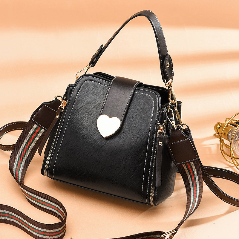 包包女包2020新款潮时尚百搭斜挎小包女ins网红质感单肩包水桶包