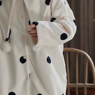 睡衣女加绒加厚法式 女睡袍保暖家居服 珊瑚绒2025新款 连帽睡衣套装