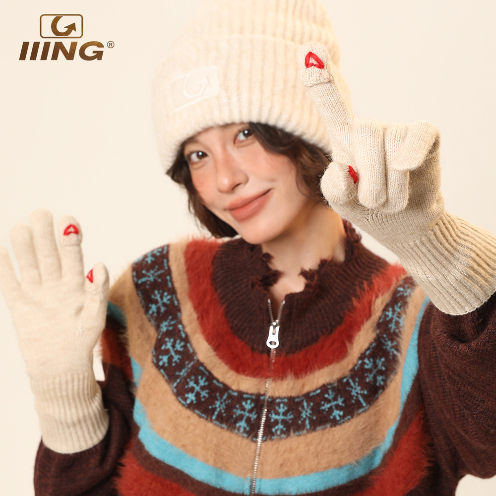 爱心刺绣可触屏针织手套