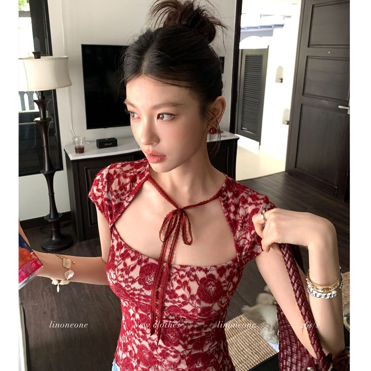 原版面料法式红色蕾丝设计感网纱上衣夏季辣妹穿搭性感修身t恤