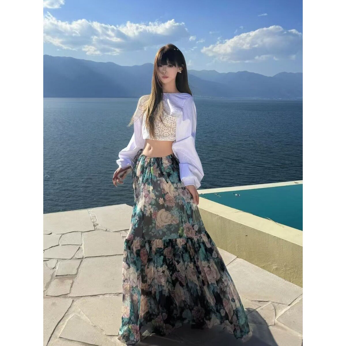 韩版纯欲风时尚套装女白色上衣巨好看的两件套春季新款印花半身裙