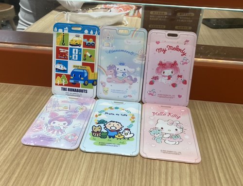 港版尾货大口仔玉桂狗kt猫库洛米美乐蒂可爱学生卡套证件套行李牌