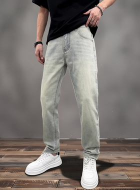 2026春季浅蓝色牛仔裤男弹力休闲韩版修身锥形潮牌复古水洗长裤子