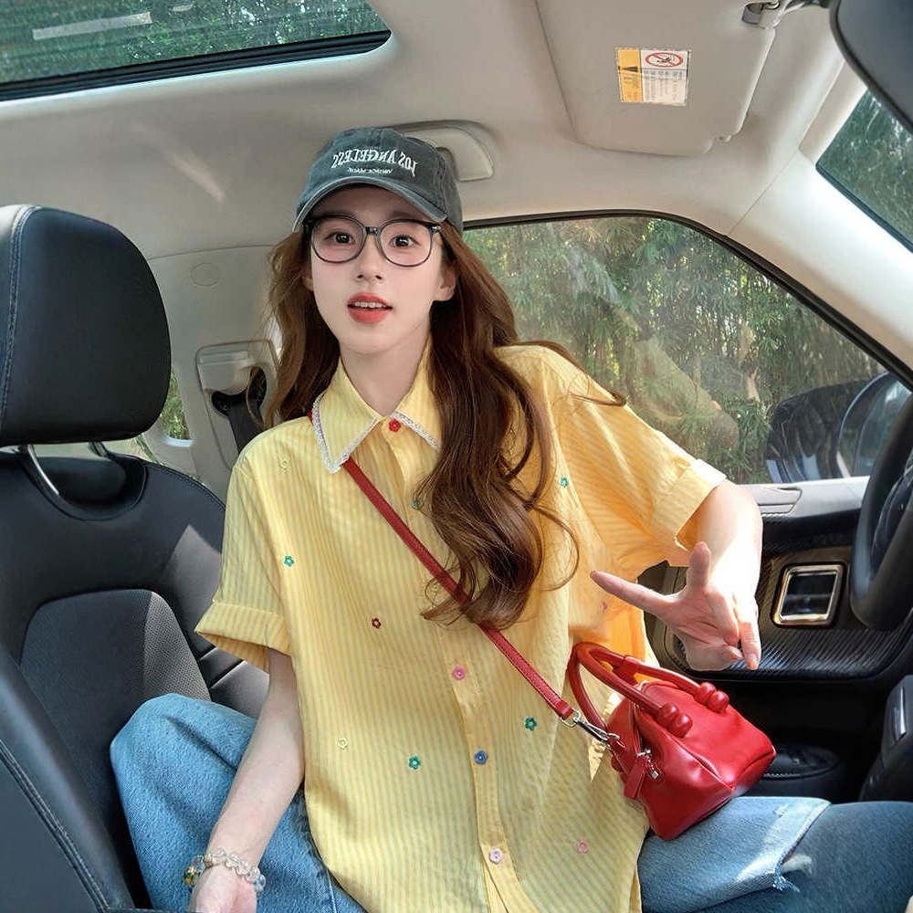 独特多巴胺碎花刺绣衬衫女网红超火条纹减龄Polo领宽松百搭上衣潮