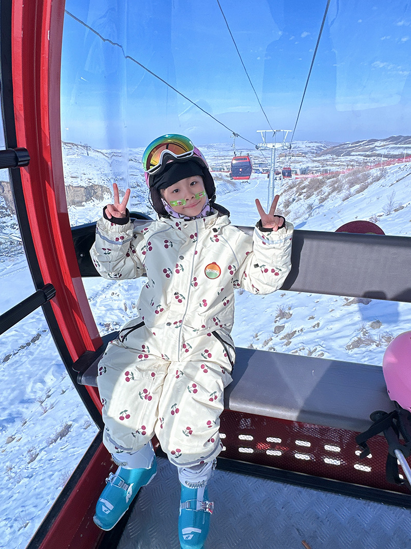 定制樱桃滑雪服套装男童女童可拆卸封胶连体滑雪衣加棉防水儿童滑 户外/登山/野营/旅行用品 滑雪衣 原图主图