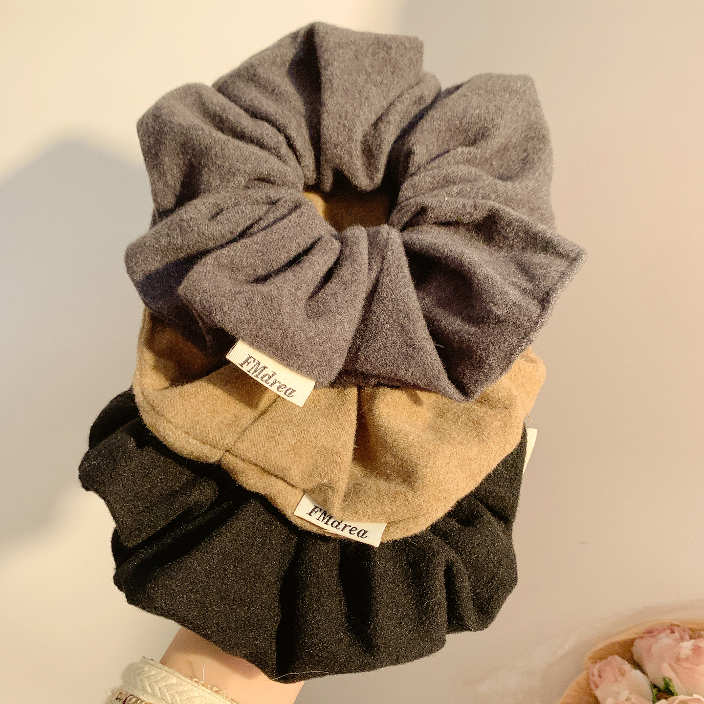 韩系简约灰色毛呢大肠发圈