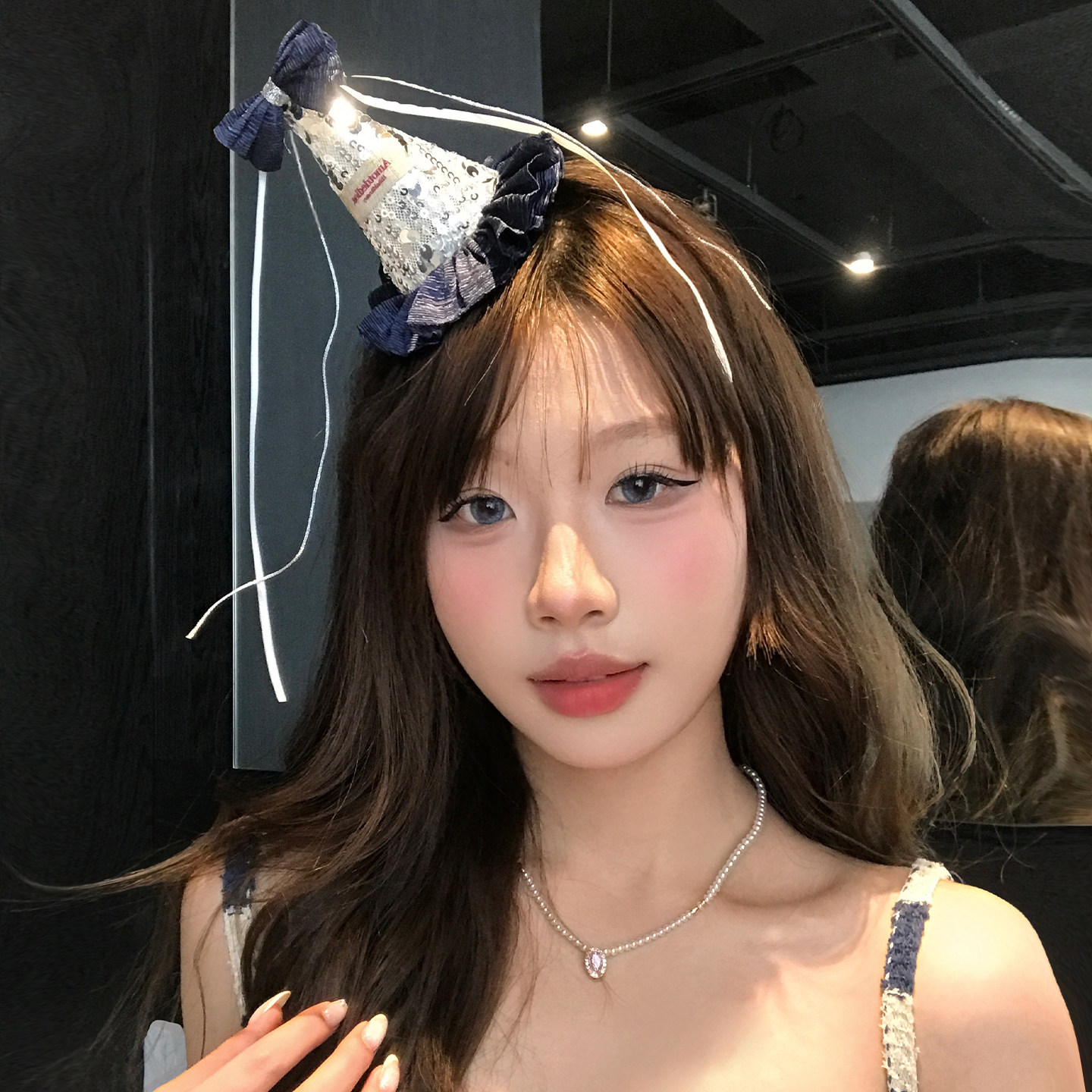 蓝色蝴蝶结亮片生日帽发夹边夹侧边女氛围感拍照道具头饰韩系小众,饰品/流行首饰/时尚饰品新,发饰,淘宝优惠券,粉丝福利购,淘宝优惠卷