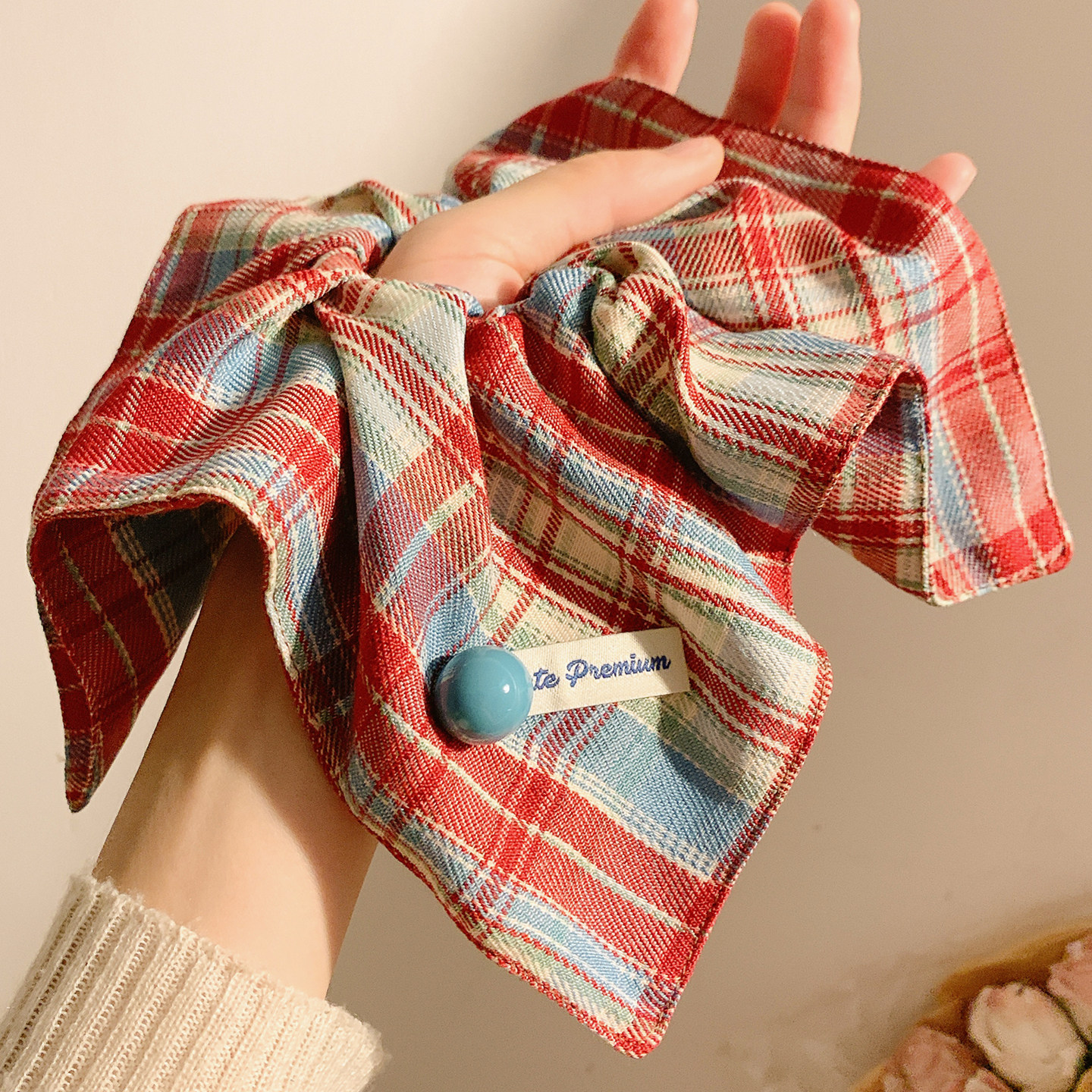 复古红色格子方巾大肠发圈女高级感慵懒风头饰扎头发超大方形发绳,饰品/流行首饰/时尚饰品新,发饰,淘宝优惠券,粉丝福利购,淘宝优惠卷