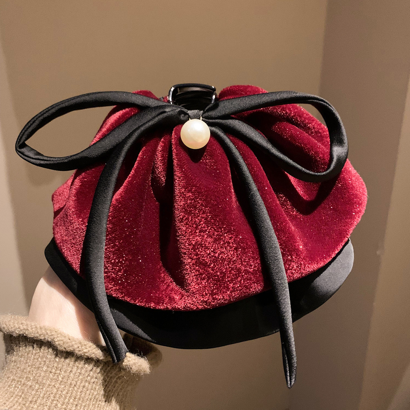 酒红色丝绒蝴蝶结马尾抓夹高级感