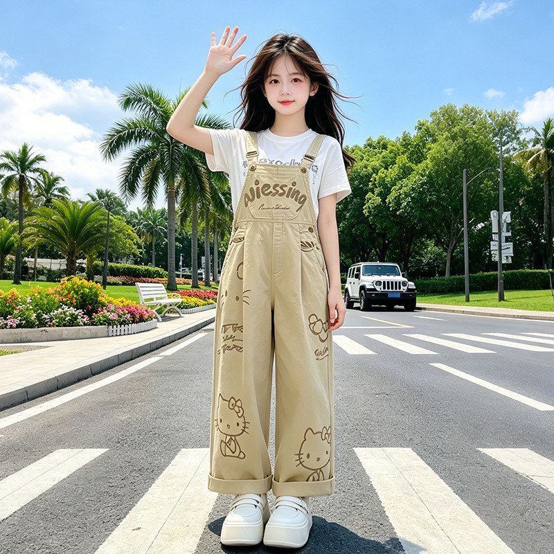 女童夏季套装2026新款儿童洋气烫钻短袖白T休闲卡通背带裤两件套