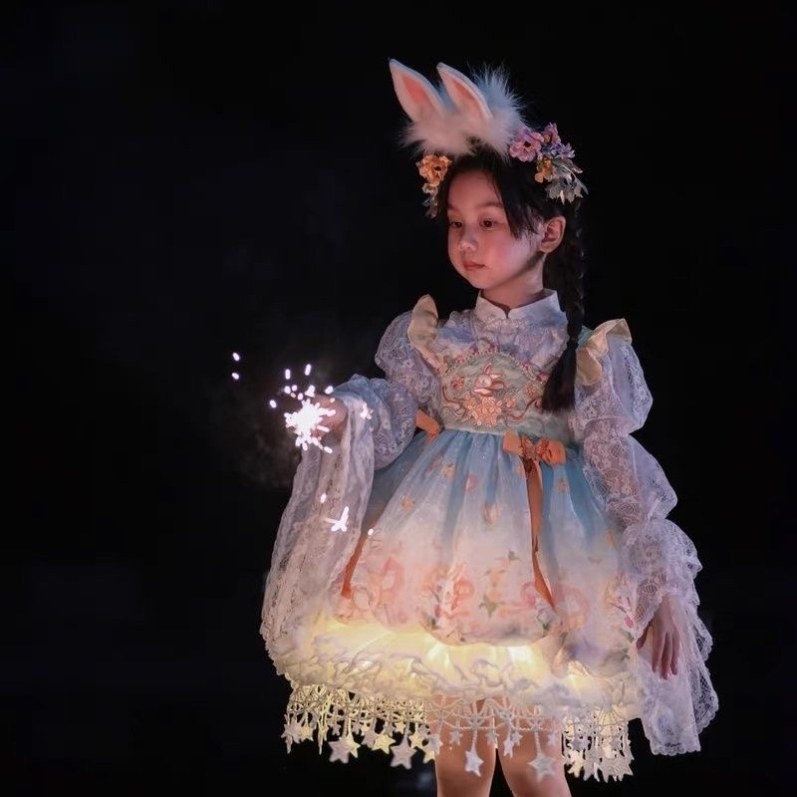 会发光的裙子儿童灯笼玉兔公主裙连衣裙
