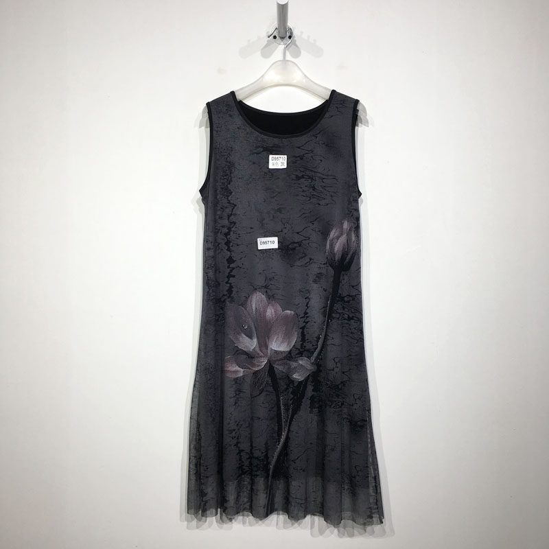 潮系列 D95710 时尚连衣裙品牌女装折扣颦
