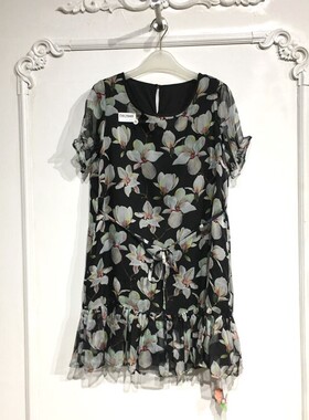 乔系列 D82948 时尚连衣裙品牌女装折扣颦