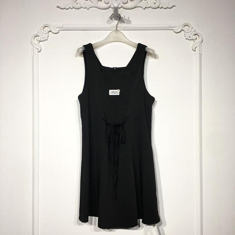 潮系列 8254S024 时尚连衣裙品牌女装折扣颦