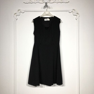 潮系列 8255S143 时尚连衣裙品牌女装折扣颦