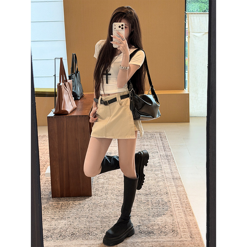 郑小亮侧开叉牛仔短裤裙女2026夏季薄款设计感热裤高腰显瘦半身裙