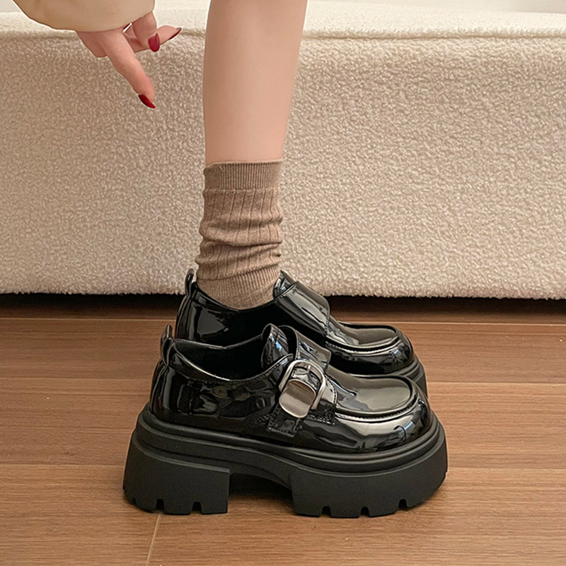 巨好看厚底增高乐福鞋女2026新款春季复古小个子英伦风黑色小皮鞋,女鞋,深口单鞋,淘宝优惠券,粉丝福利购,淘宝优惠卷