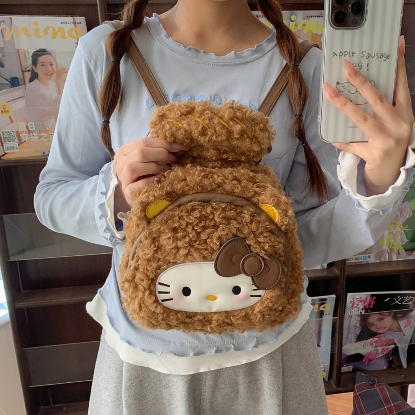 美拉德KT猫咪毛绒迷你双肩包