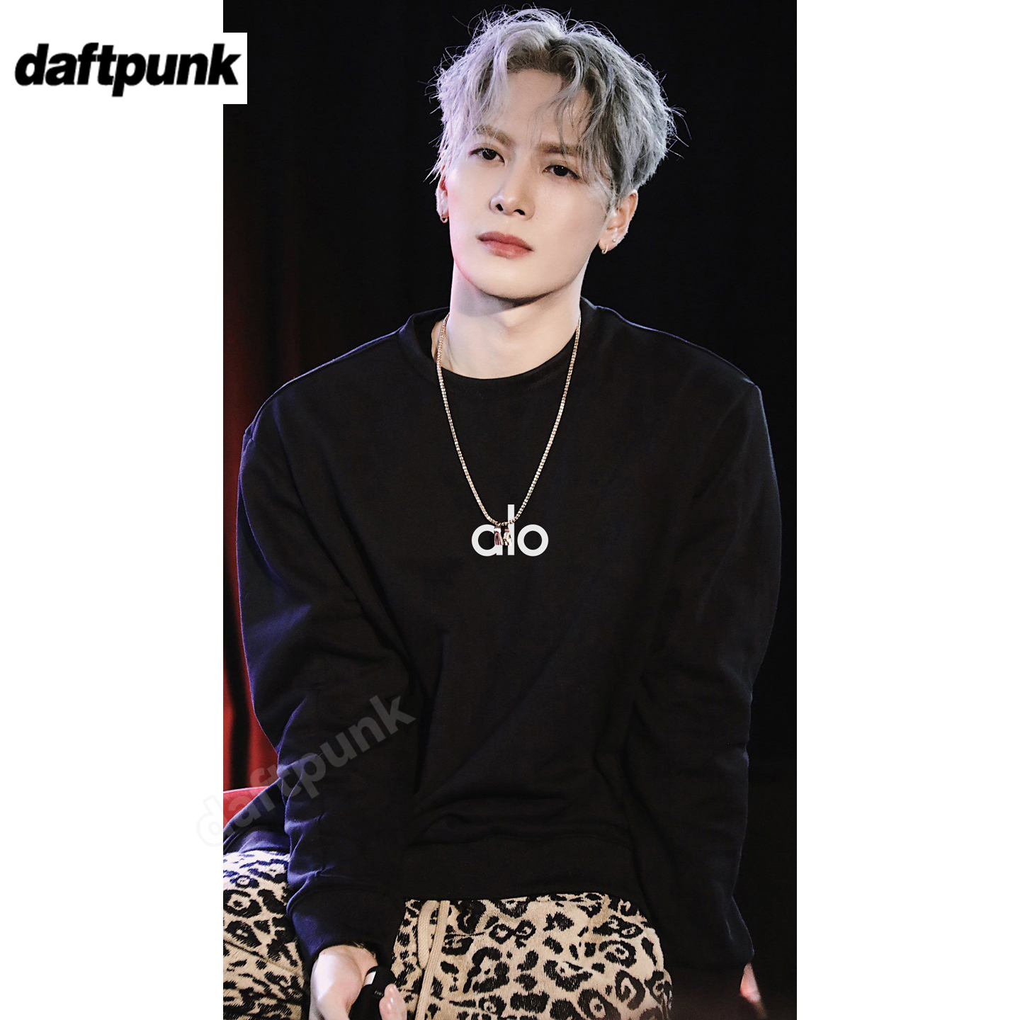 王嘉尔同款圆领阿洛alo卫衣