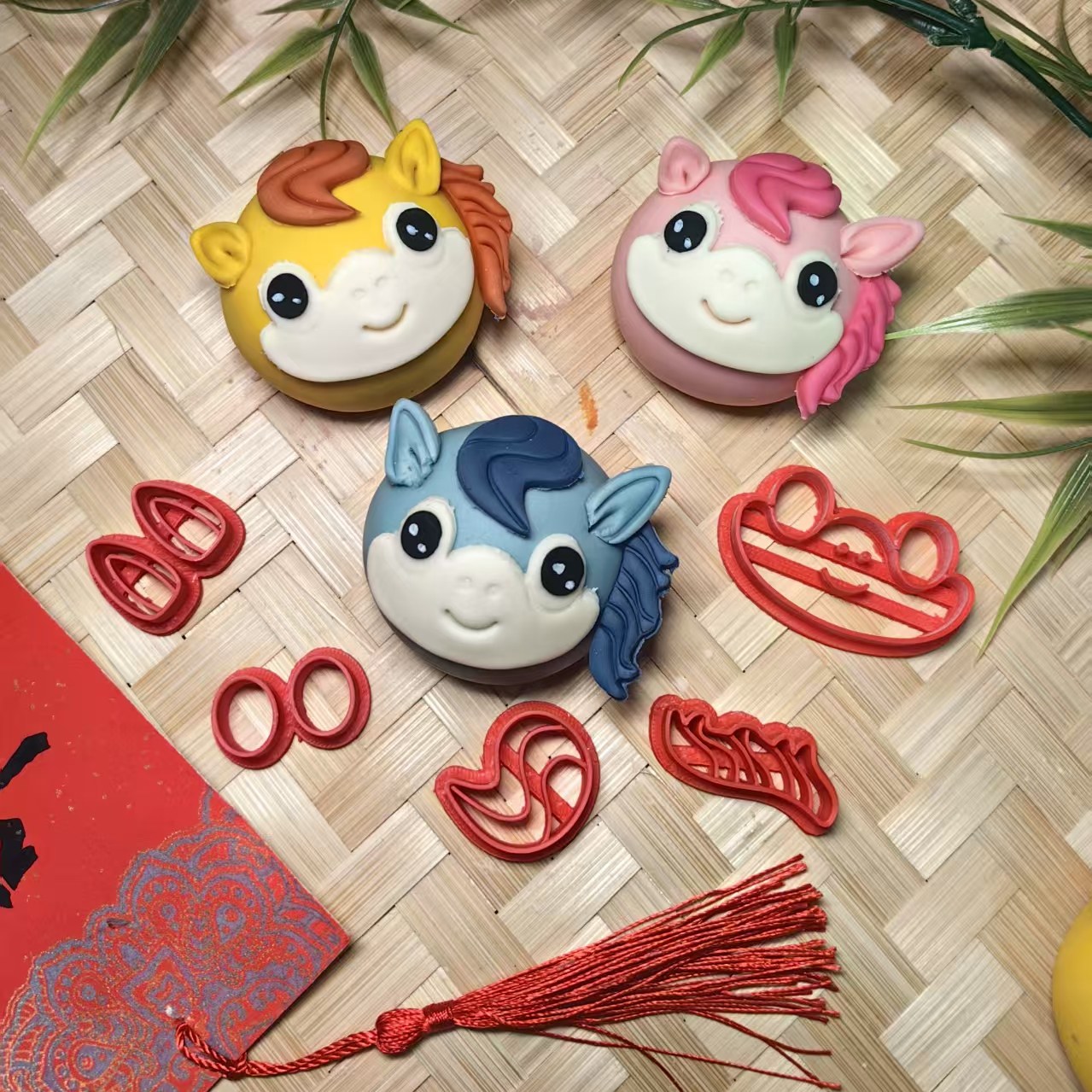 2026马年可爱卡通小马头造型模具DIY手工花样压花橡皮泥模具家用