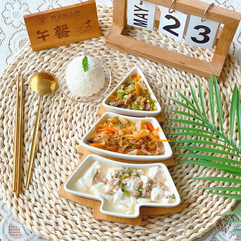 幼儿园伙食食谱拍照道具餐盘日历餐食餐具全套餐点摆盘碗拍照日期 - 实物图