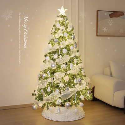 圣诞节装饰2025新款高级感圣诞树diy摆件客厅家用氛围场景布置品