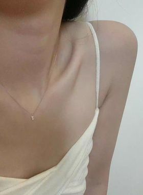 简约方块项链女高级设计感轻奢小众锁骨链2024年新款网红爆款配饰