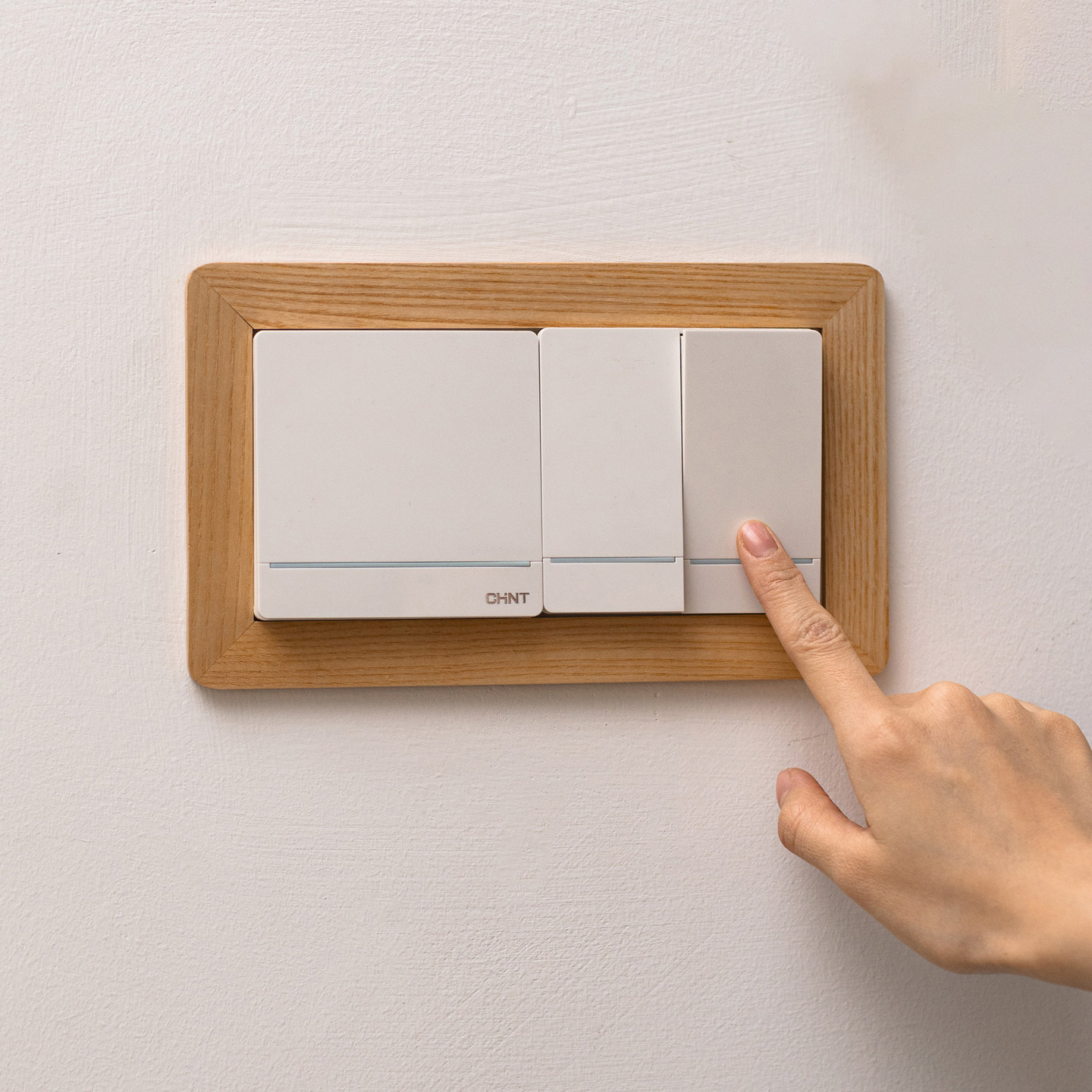 实木开关装饰框墙贴插座遮挡遮丑