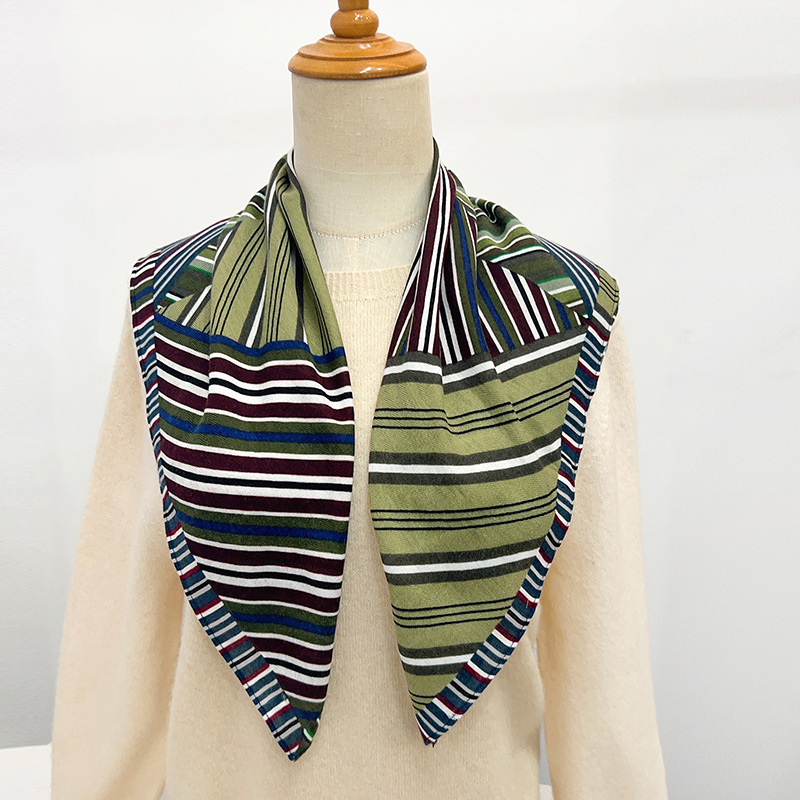 新款人字纹丝毛小方巾几何线条文艺时尚气质围巾女搭配高级感领巾