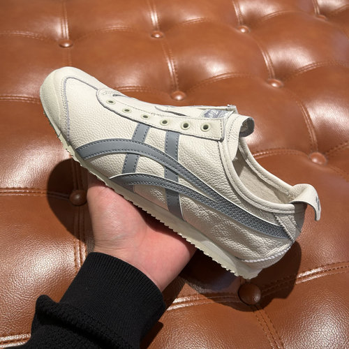 Onitsuka Tiger鬼塚虎MEXICO 66™ SLIP-ON休闲一脚蹬1183B815