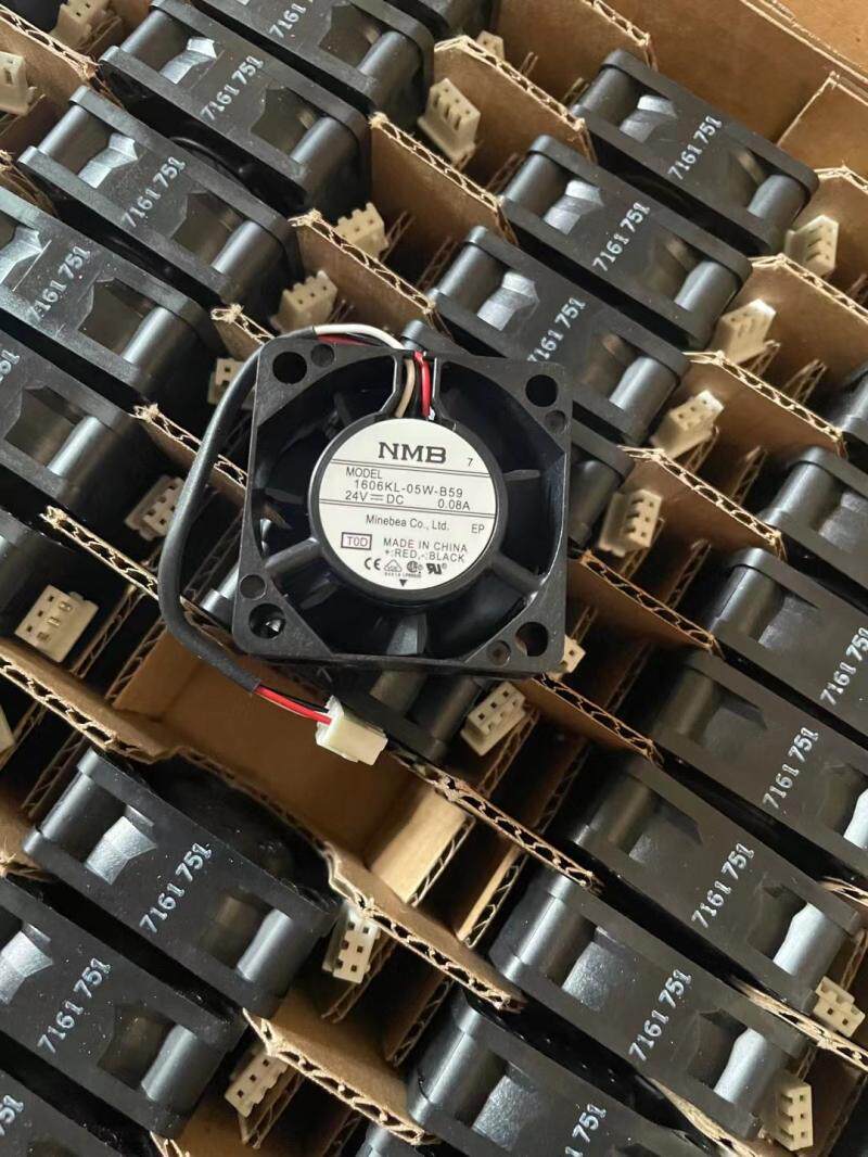 08a 全新日本美蓓亚nmb 40*40*15 轴流风扇