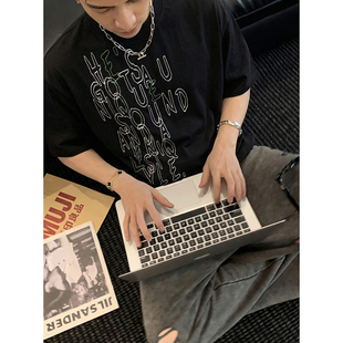 男女同款 PLTH 宽松小众设计感短袖 线条镂空字母印花T恤美式 潮 夏季