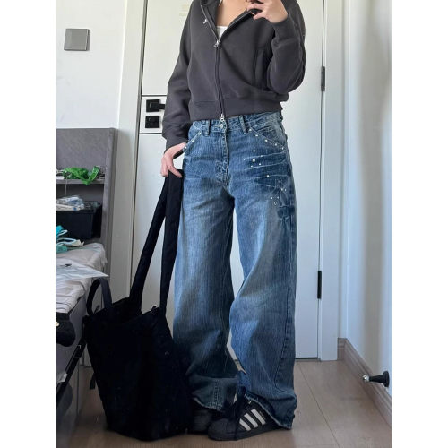 大码铆钉水洗闪电直筒牛仔裤女