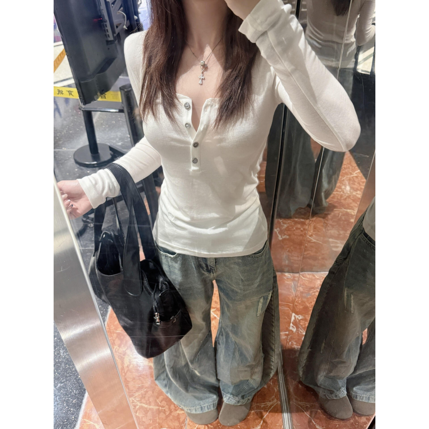 大码美式辣妹白色v领长袖T恤女
